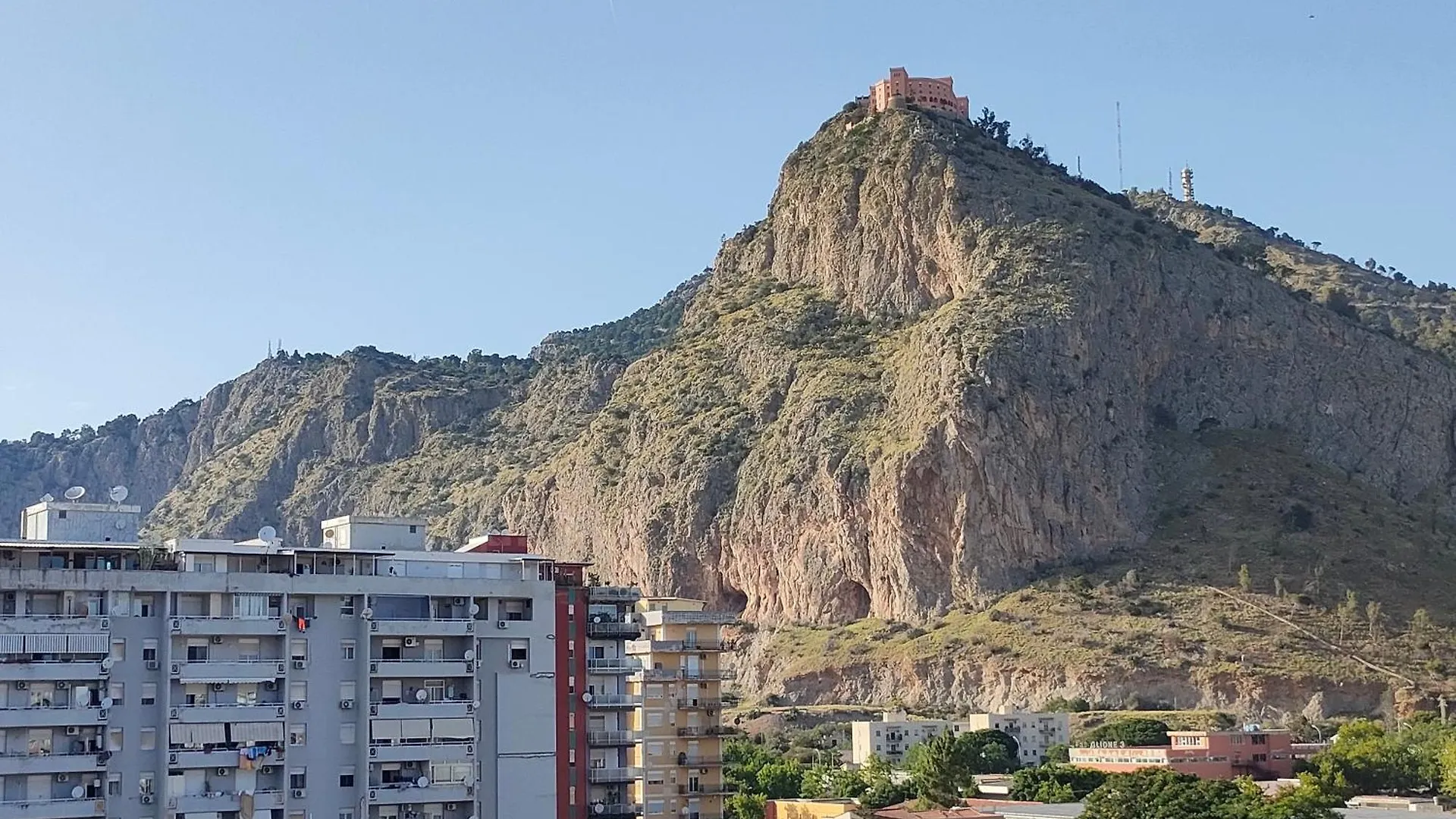 D'Amelio Sweet Home Palermo 0*,  Italia